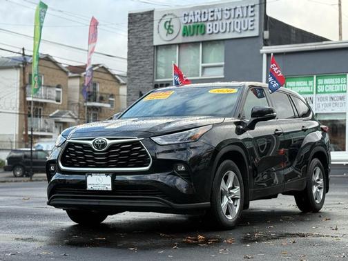 2020 Toyota Highlander LE