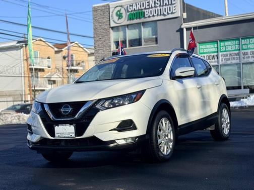 2022 Nissan Rogue Sport SV