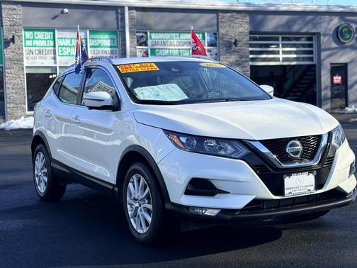 2022 Nissan Rogue Sport SV