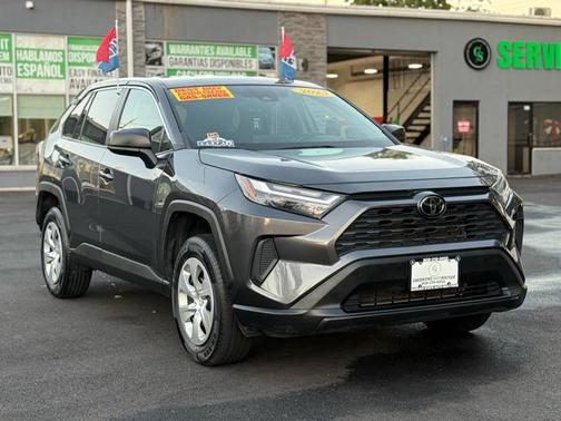 2023 Toyota RAV4 LE