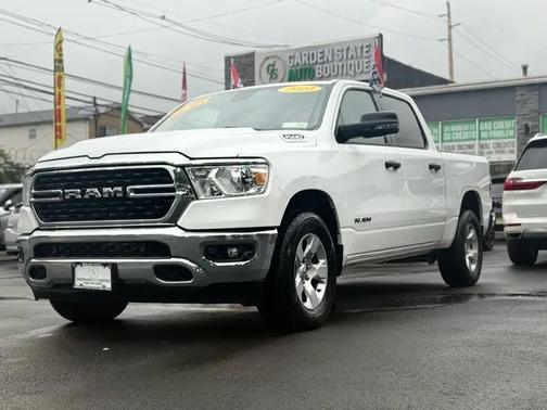 Bright White Clearcoat 2023 RAM 1500 Big Horn/Lone Star