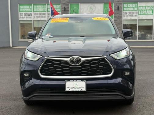 2021 Toyota Highlander LE