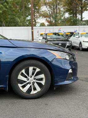 2022 Nissan Altima S FWD