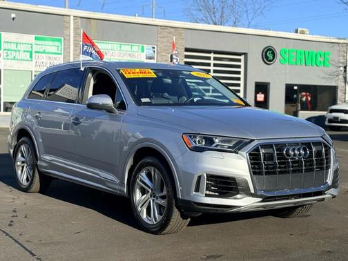 2022 Audi Q7 55 Premium Plus