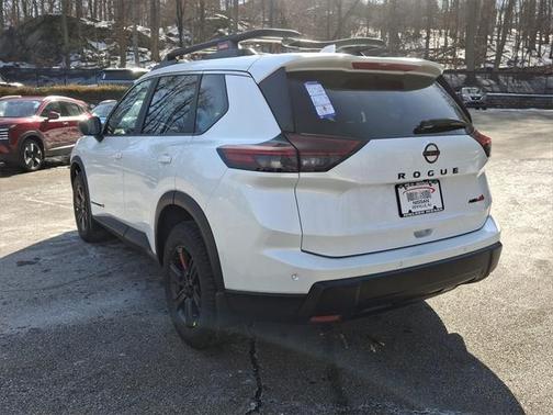 2025 Nissan Rogue Rock Creek