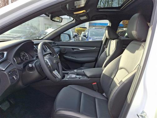 2025 INFINITI QX55 LUXE