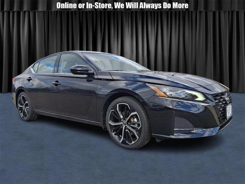 2025 Nissan Altima SR FWD