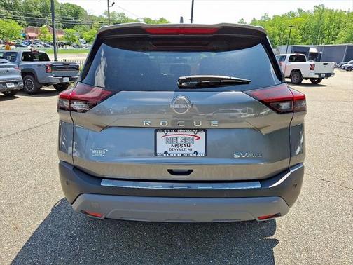 2022 Nissan Rogue SV