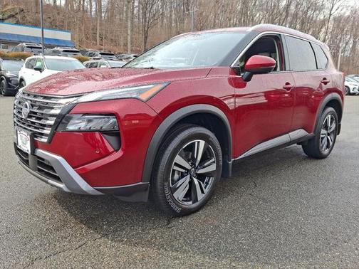 2025 Nissan Rogue SL