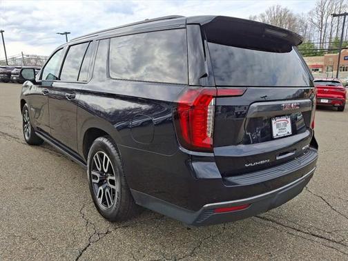 2021 GMC Yukon XL 4WD AT4