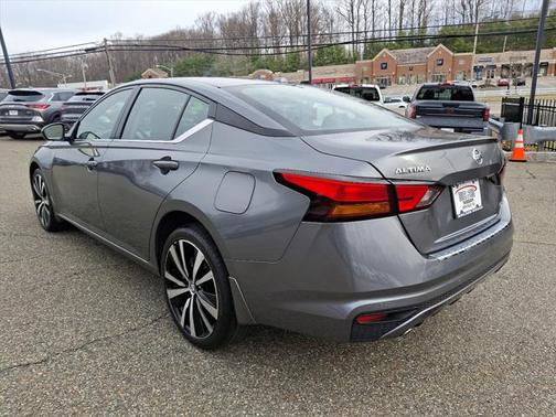 2022 Nissan Altima SR Intelligent AWD