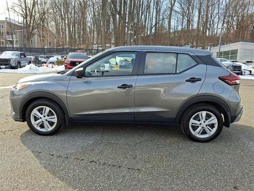 2023 Nissan Kicks S
