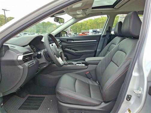 2025 Nissan Altima SR AWD