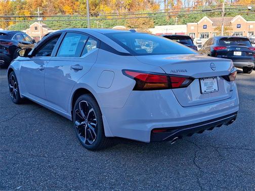 2025 Nissan Altima SR AWD