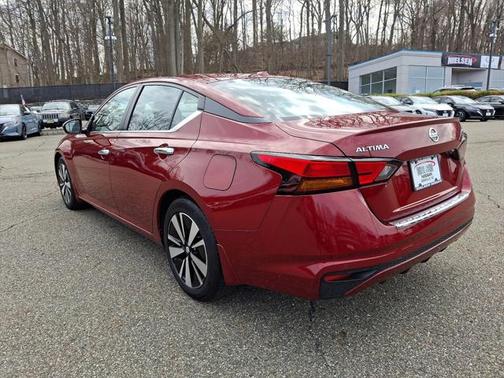 2022 Nissan Altima 2.5 SV