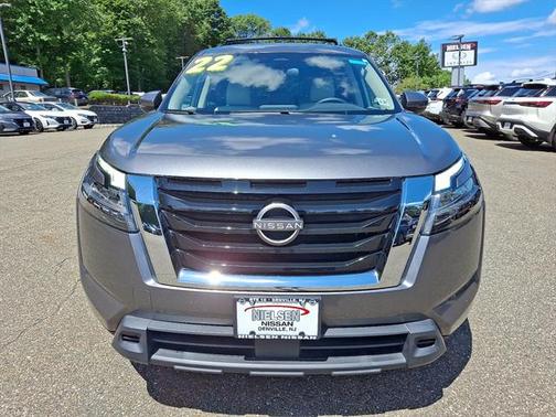 2022 Nissan Pathfinder SV 4WD