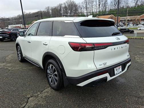 2025 INFINITI QX60 Pure