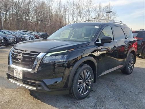2025 Nissan Pathfinder SL 4WD