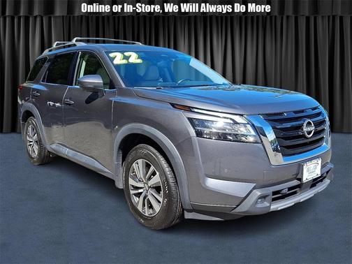 2022 Nissan Pathfinder SL 4WD