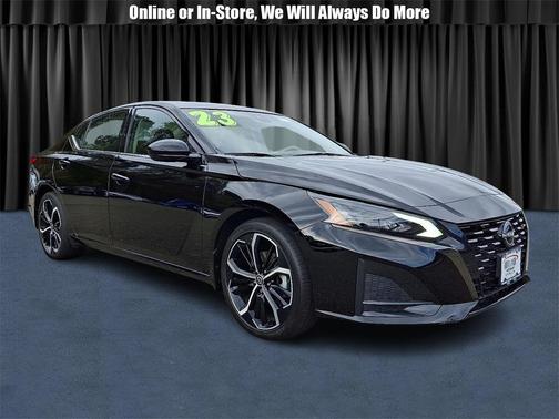 2023 Nissan Altima SR FWD