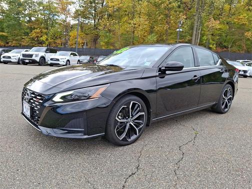 2023 Nissan Altima SR FWD