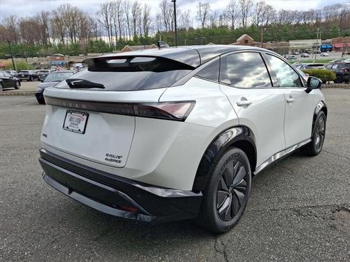 2025 Nissan ARIYA EVOLVE+