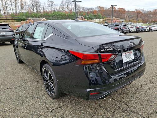 2025 Nissan Altima SR AWD