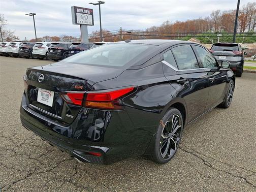 2025 Nissan Altima SR AWD