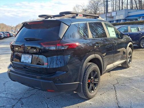 2025 Nissan Rogue Rock Creek