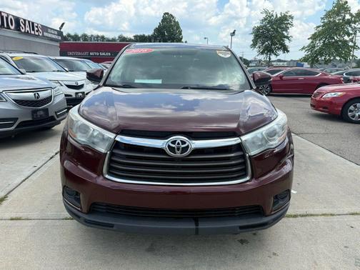 2016 Toyota Highlander LE