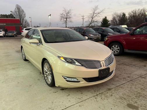 2016 Lincoln MKZ Base