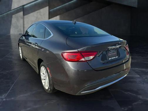 2017 Chrysler 200 Limited
