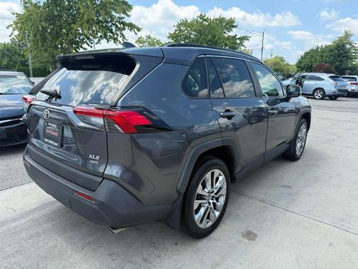2020 Toyota RAV4 XLE Premium