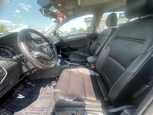 2017 Volkswagen Golf TSI Wolfsburg Edition 4-Door