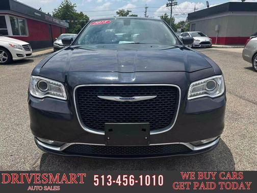 2018 Chrysler 300 Touring