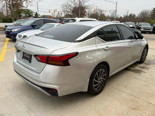 2021 Nissan Altima S FWD