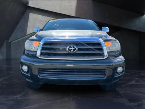 2008 Toyota Sequoia SR5