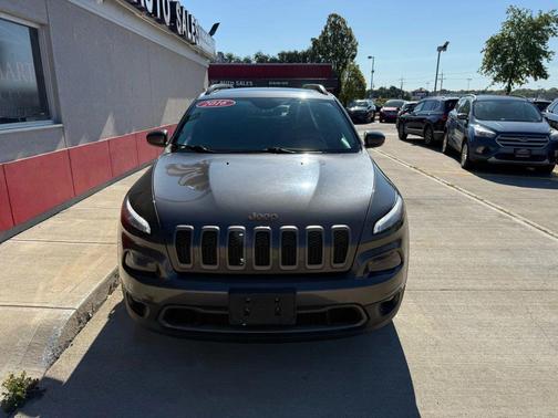 2016 Jeep Cherokee Sport