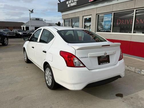 2018 Nissan Versa 1.6 S+