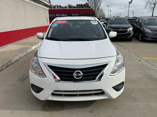 2018 Nissan Versa 1.6 S+