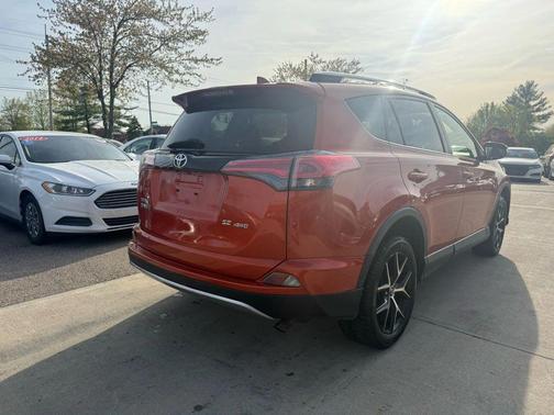 2016 Toyota RAV4 SE
