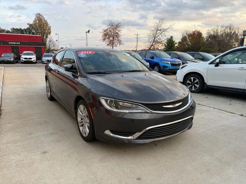 2016 Chrysler 200 Limited