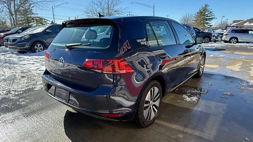 2016 Volkswagen e-Golf SE
