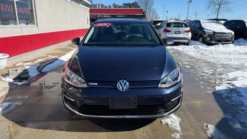 2016 Volkswagen e-Golf SE