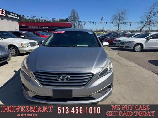 2017 Hyundai SONATA SE