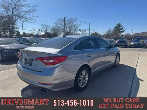 2017 Hyundai SONATA SE