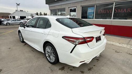 2020 Toyota Camry SE