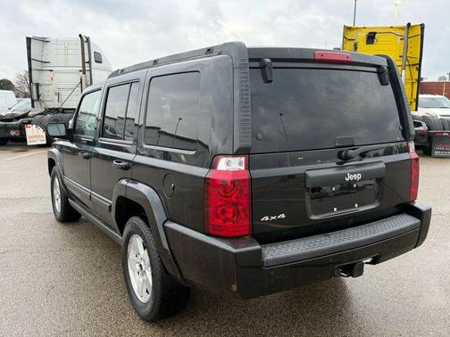 2007 Jeep Commander Sport