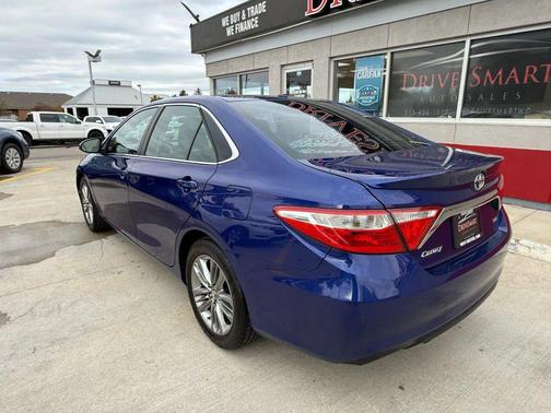 2016 Toyota Camry SE