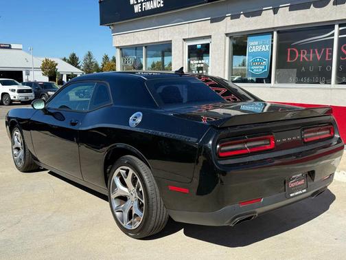 2015 Dodge Challenger SXT Plus